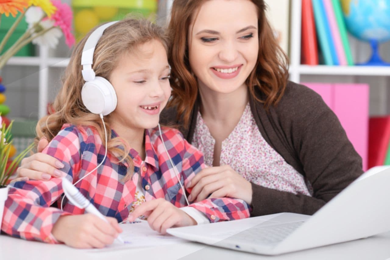 近年人気の台湾語。台湾語レッスンは公用語である中国語学習と並行しながら学んでいきます。